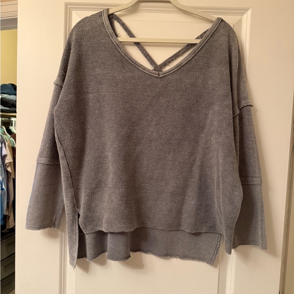 Anama Gray Knit Top